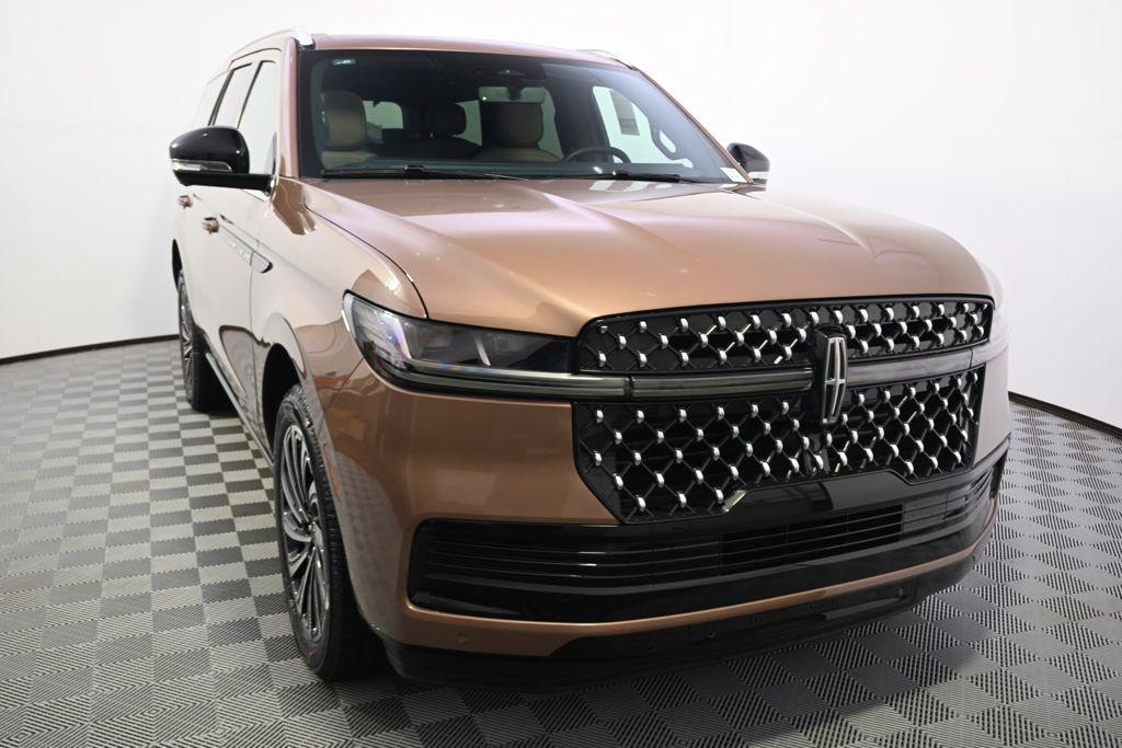 new 2026 Lincoln Navigator car, priced at $125,040