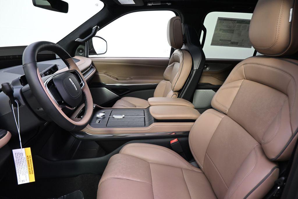 new 2026 Lincoln Navigator car, priced at $125,040