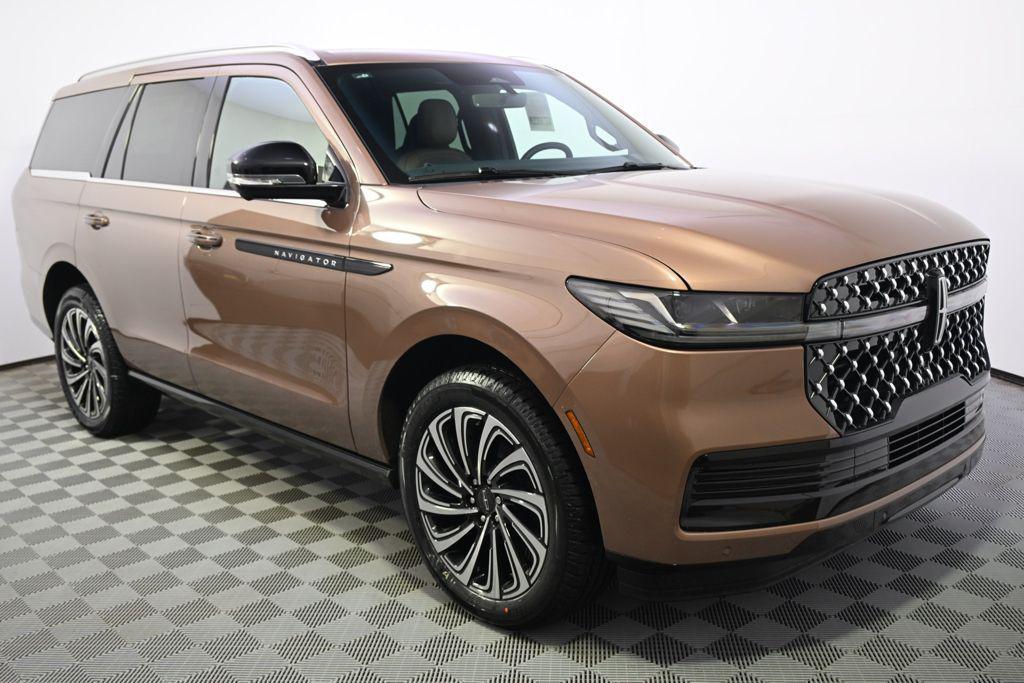 new 2026 Lincoln Navigator car, priced at $125,040