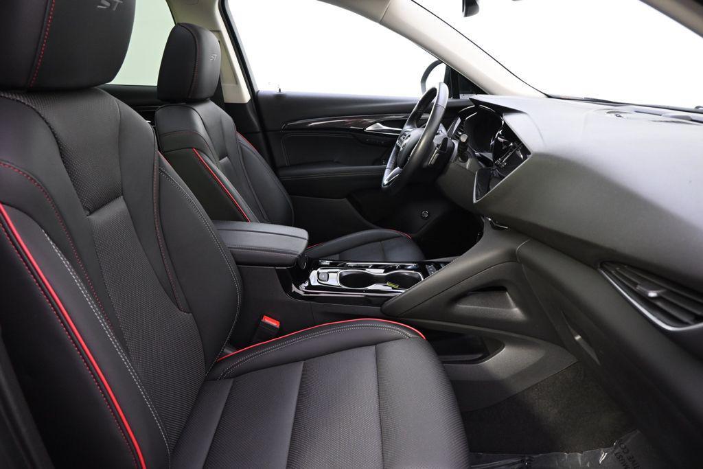 used 2023 Buick Envision car, priced at $25,999