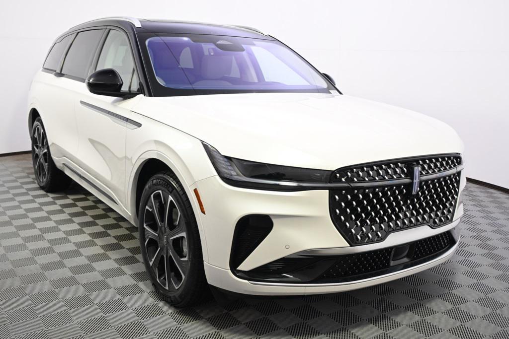 new 2026 Lincoln Nautilus car, priced at $64,011