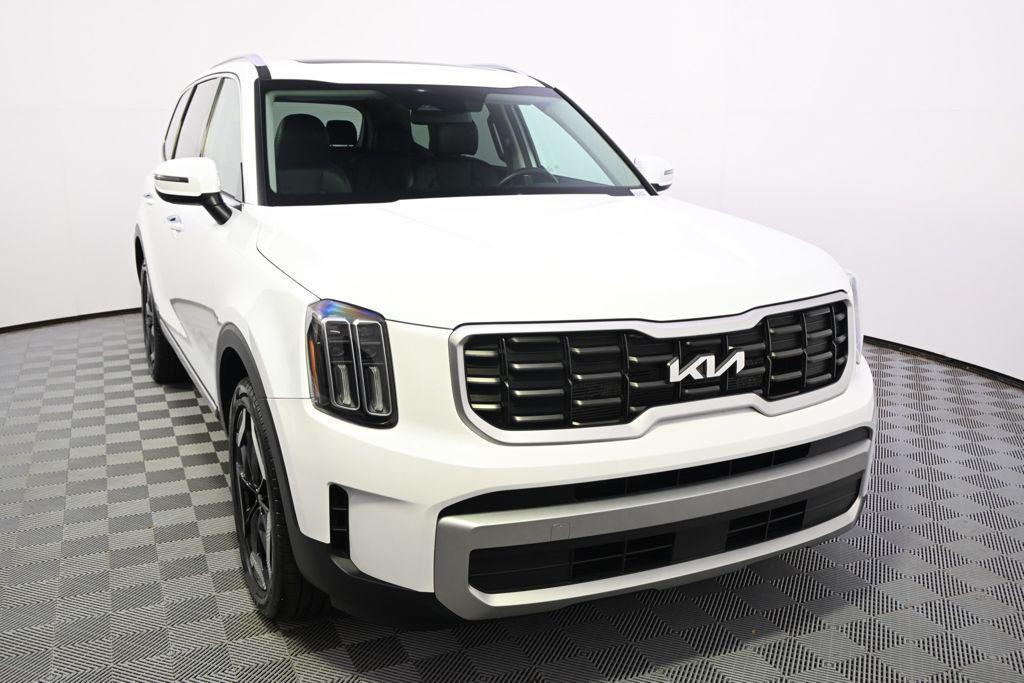 used 2024 Kia Telluride car, priced at $36,127