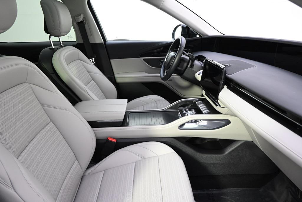 new 2026 Lincoln Nautilus car, priced at $63,195