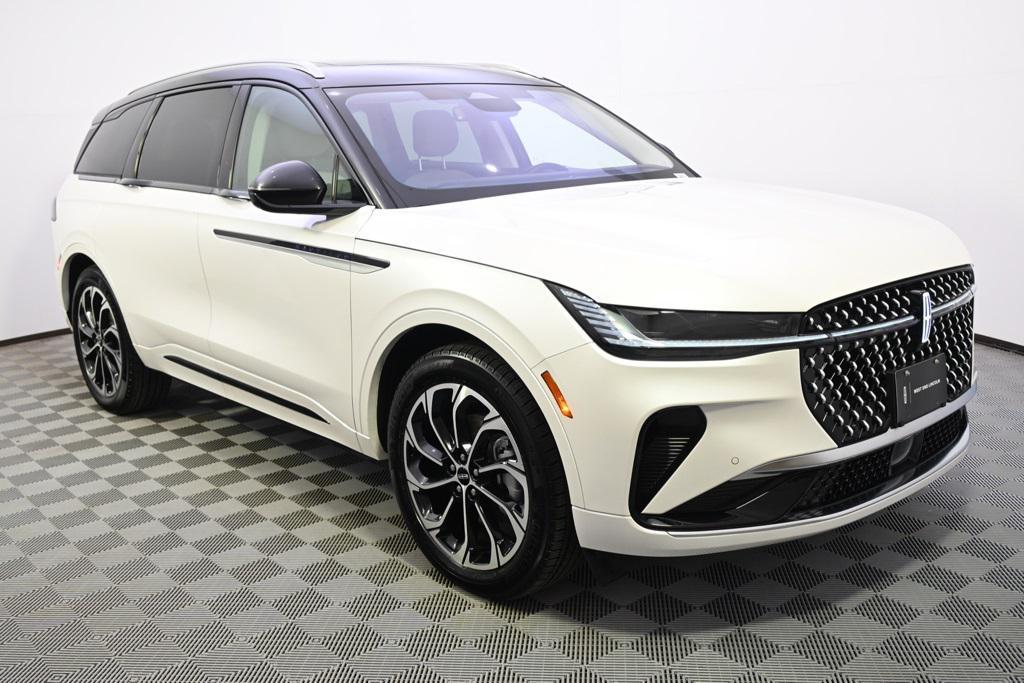 new 2026 Lincoln Nautilus car, priced at $63,195