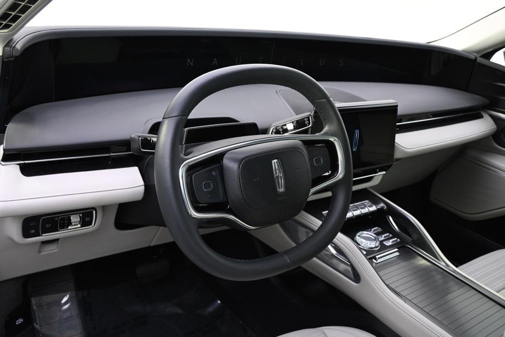 new 2026 Lincoln Nautilus car, priced at $63,195
