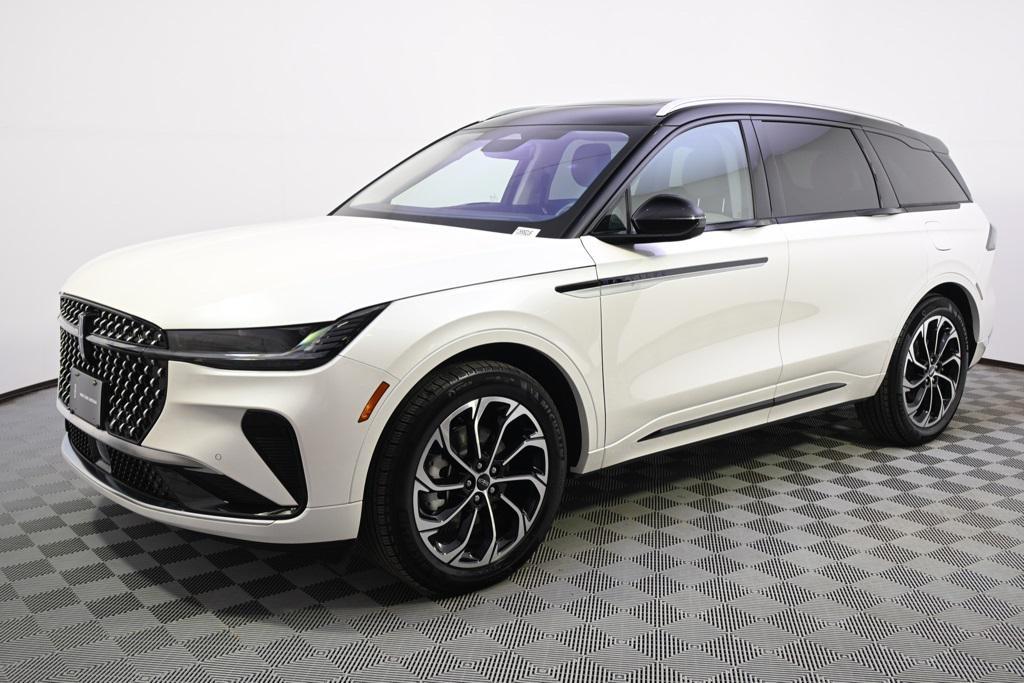 new 2026 Lincoln Nautilus car, priced at $63,195