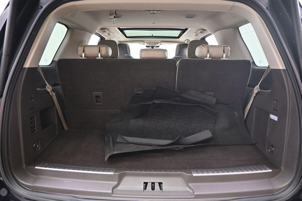 used 2023 Lincoln Navigator car, priced at $61,000