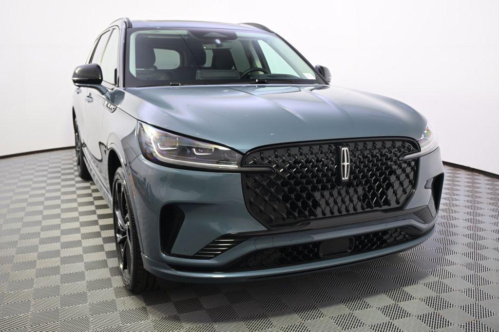 new 2026 Lincoln Aviator car, priced at $70,999