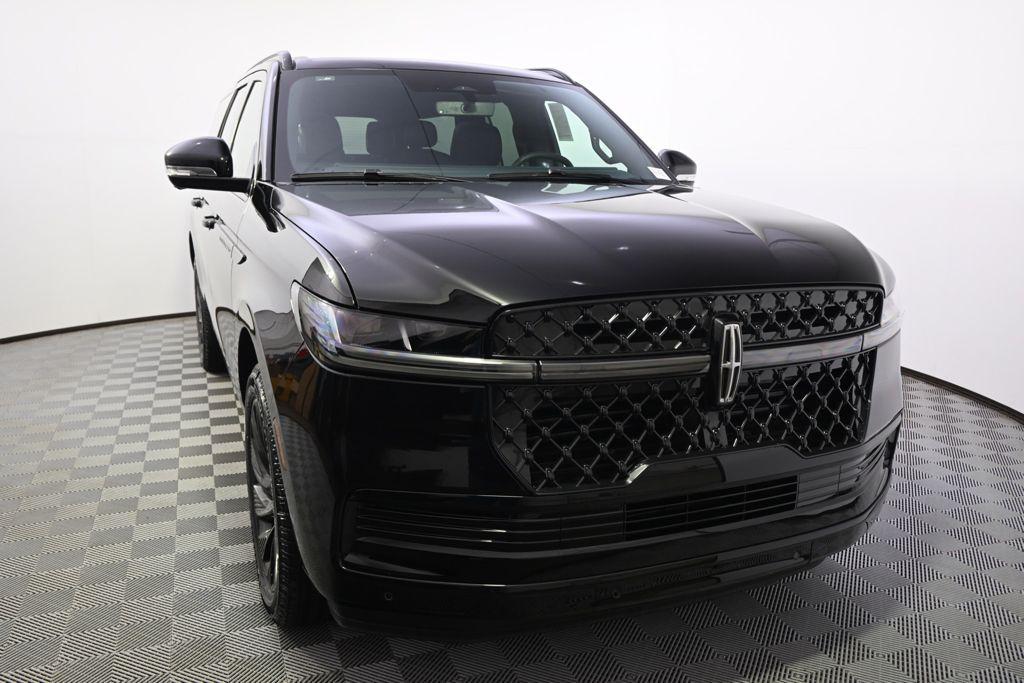 new 2026 Lincoln Navigator car, priced at $110,731