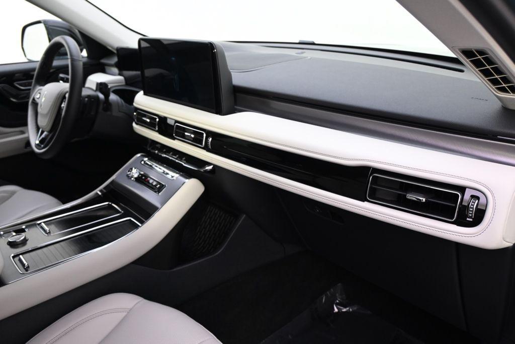 new 2026 Lincoln Aviator car, priced at $51,999