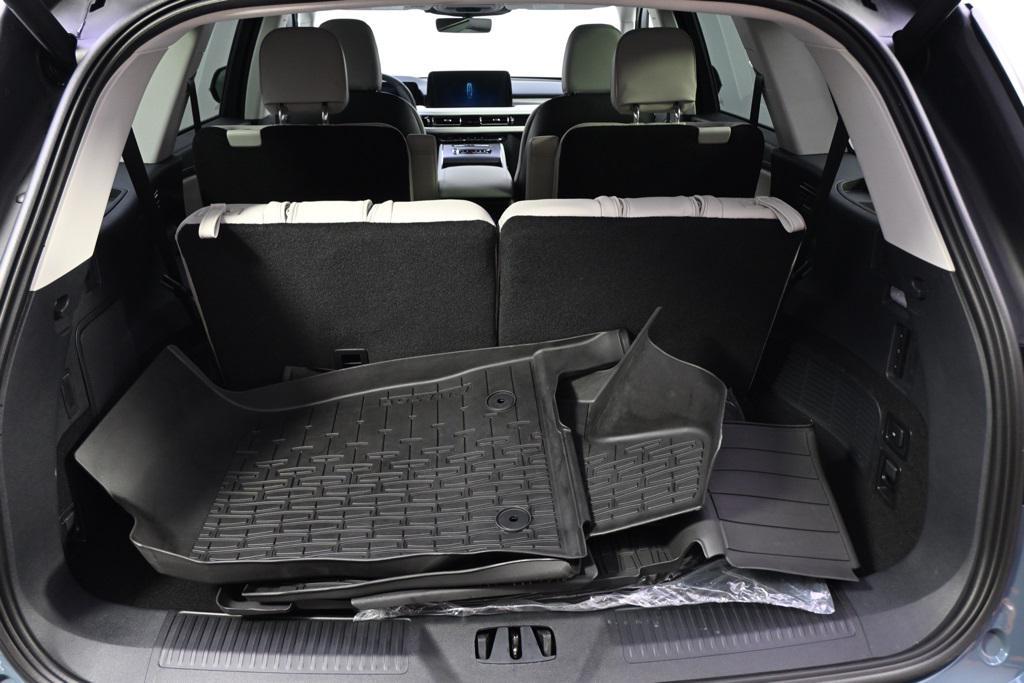 new 2026 Lincoln Aviator car, priced at $52,999