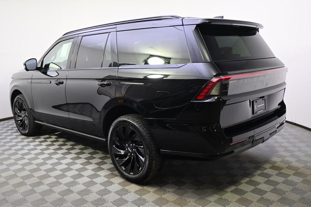 new 2026 Lincoln Navigator car, priced at $104,899