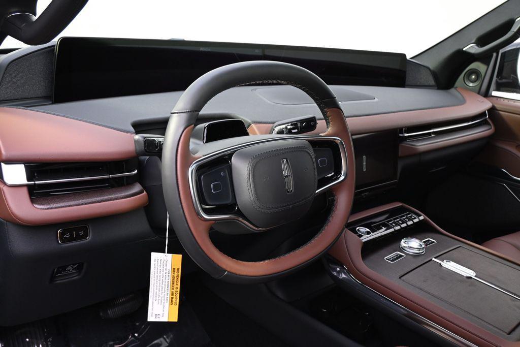 new 2027 Lincoln Navigator car, priced at $106,032