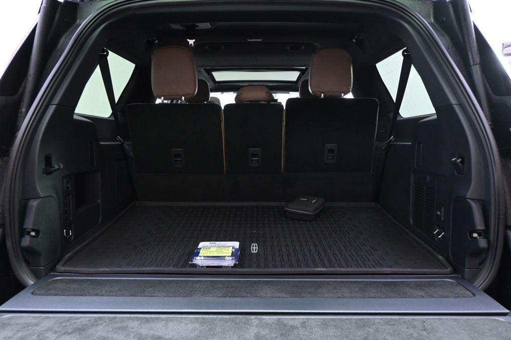 new 2026 Lincoln Navigator car, priced at $118,826