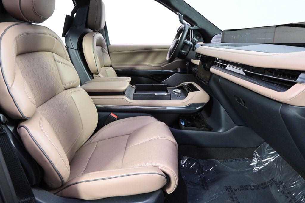 new 2026 Lincoln Navigator car, priced at $118,826