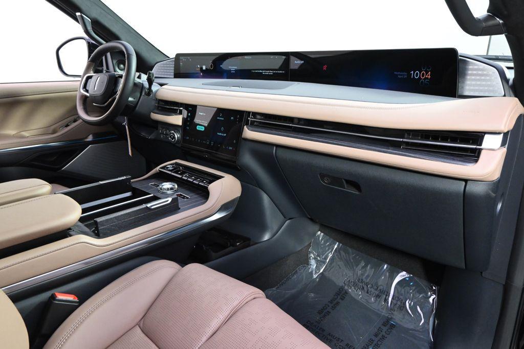 new 2026 Lincoln Navigator car, priced at $118,826