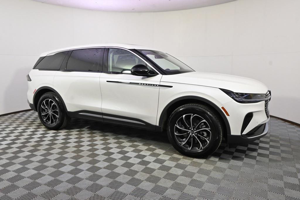 new 2026 Lincoln Nautilus car, priced at $55,702