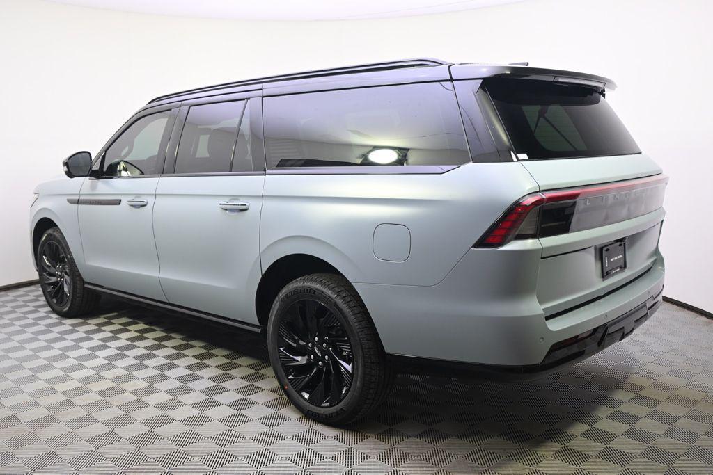 new 2026 Lincoln Navigator car, priced at $108,086