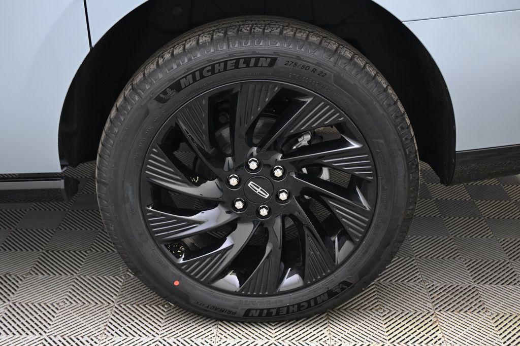 new 2026 Lincoln Navigator car, priced at $108,086