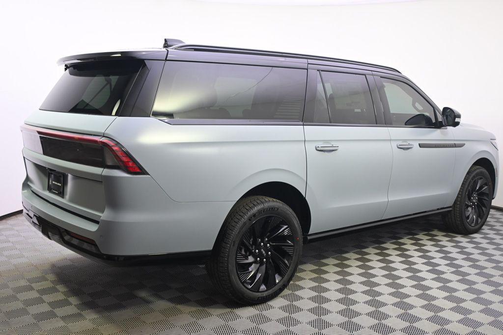 new 2026 Lincoln Navigator car, priced at $108,086