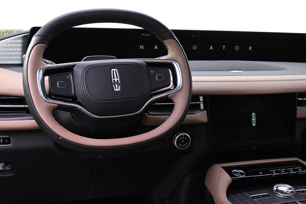new 2026 Lincoln Navigator car, priced at $131,270