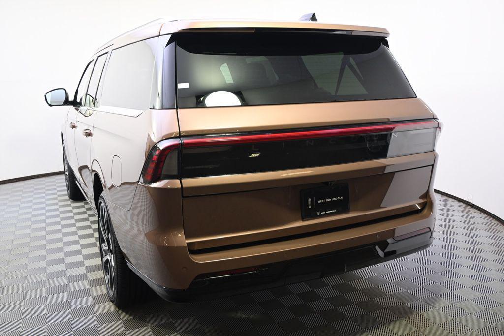 new 2026 Lincoln Navigator car, priced at $131,270