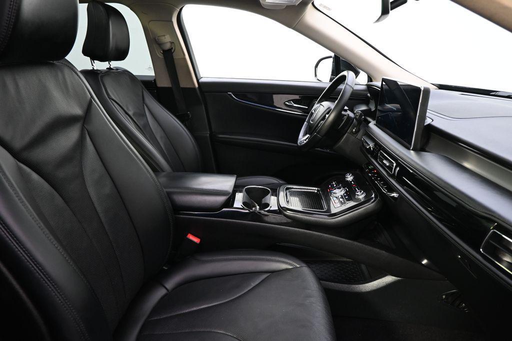 used 2022 Lincoln Nautilus car, priced at $34,805