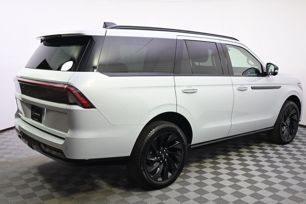 new 2026 Lincoln Navigator car, priced at $99,832