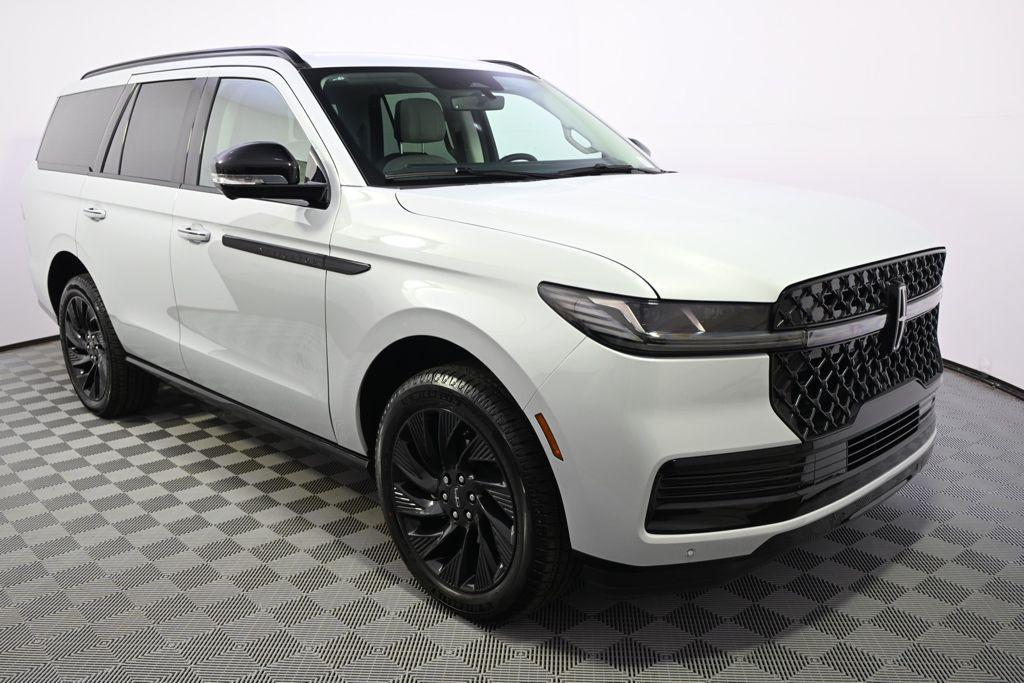 new 2026 Lincoln Navigator car, priced at $99,832