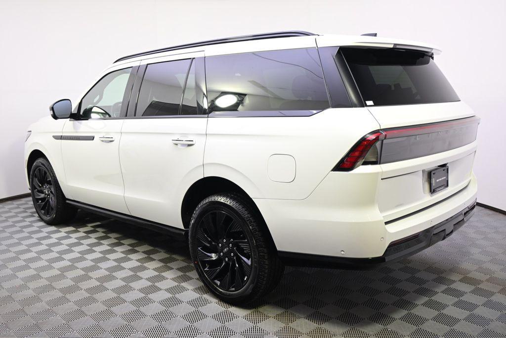 new 2025 Lincoln Navigator car, priced at $93,999