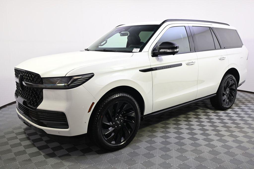 new 2025 Lincoln Navigator car, priced at $93,999