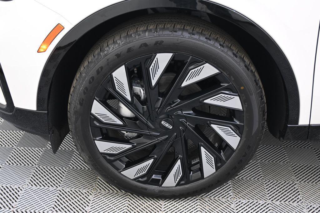 new 2026 Lincoln Nautilus car, priced at $68,720