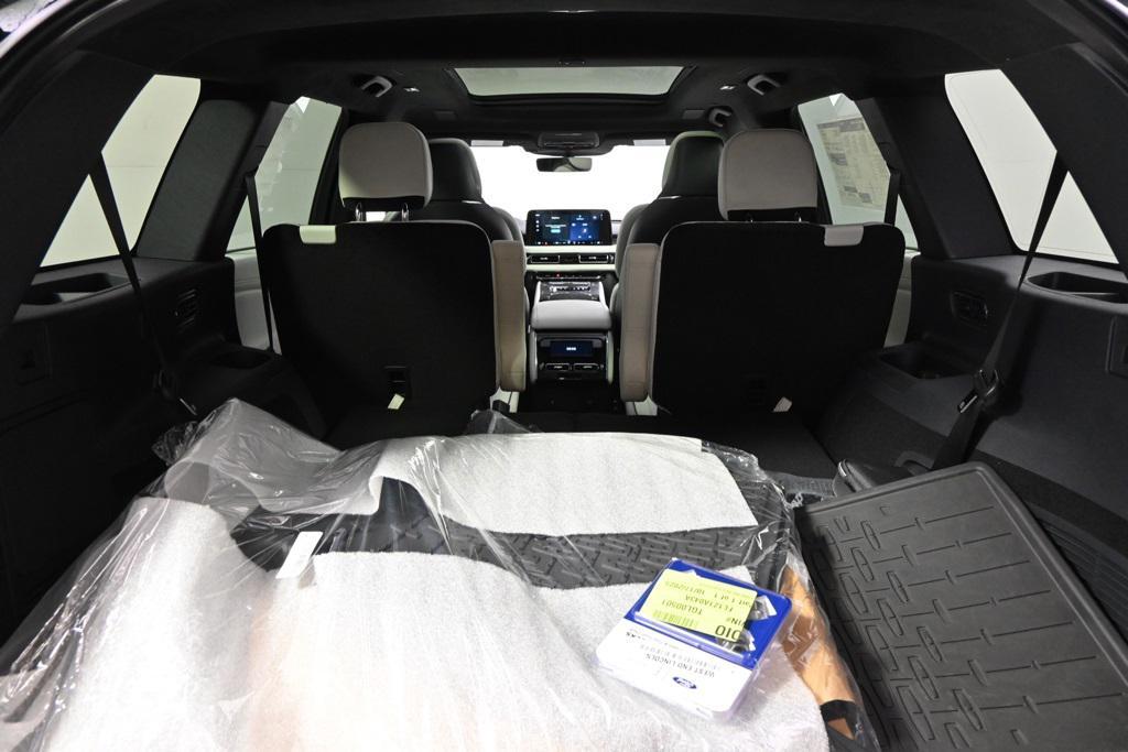 new 2026 Lincoln Aviator car, priced at $87,825