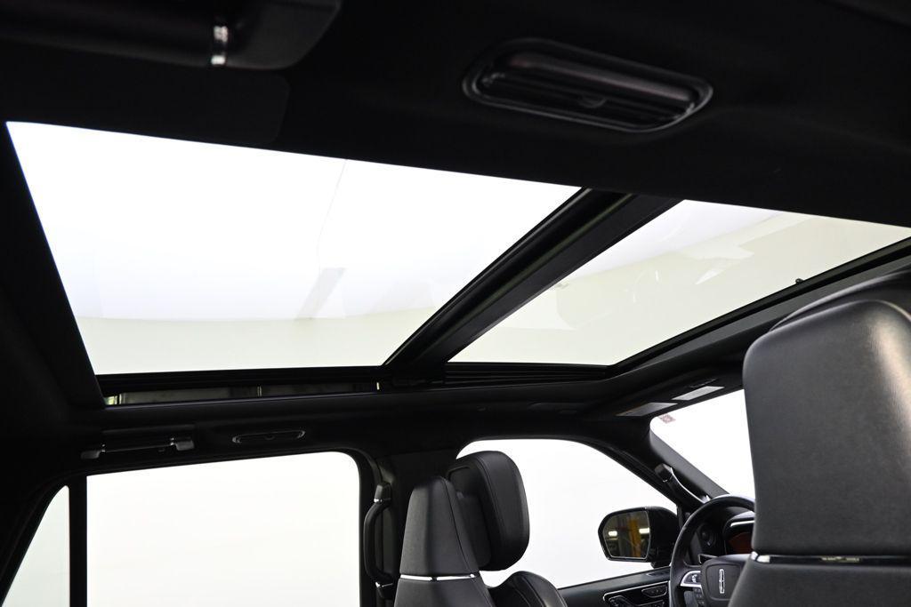 used 2023 Lincoln Navigator car, priced at $67,999