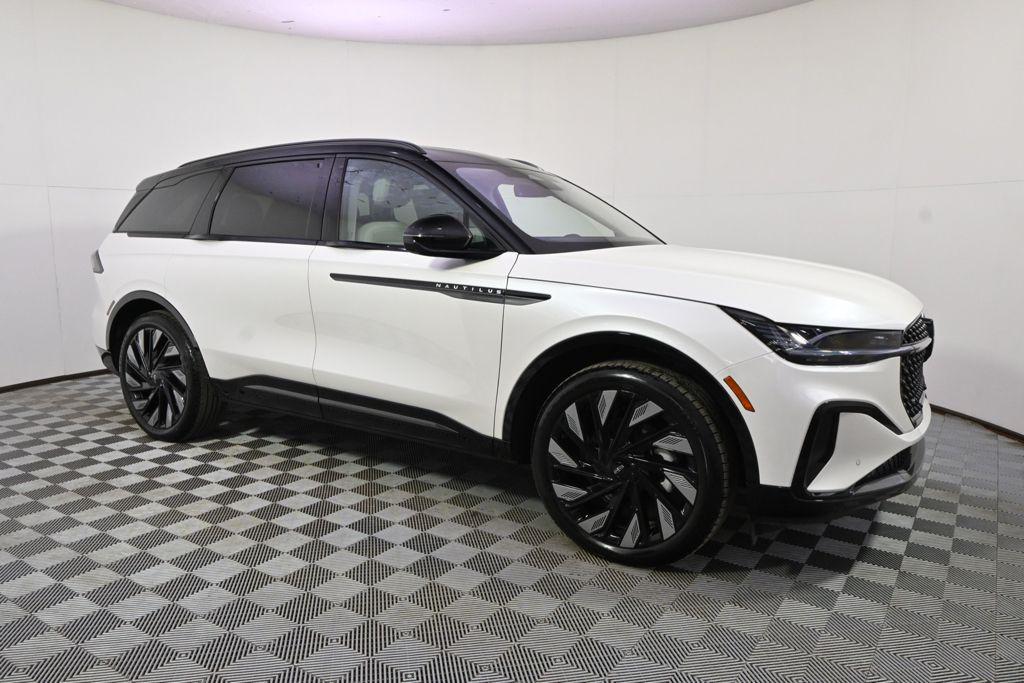 new 2026 Lincoln Nautilus car, priced at $62,546