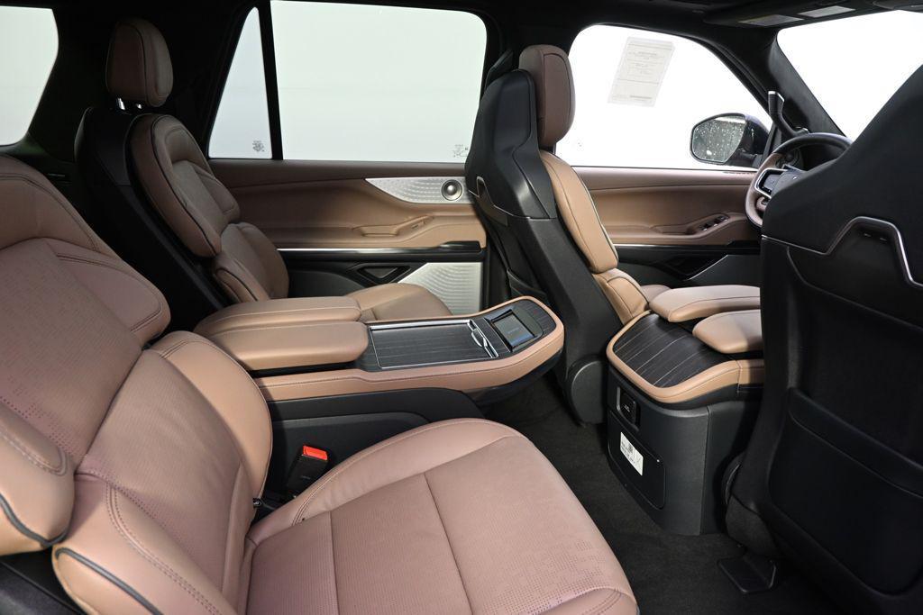 new 2026 Lincoln Navigator car, priced at $131,035
