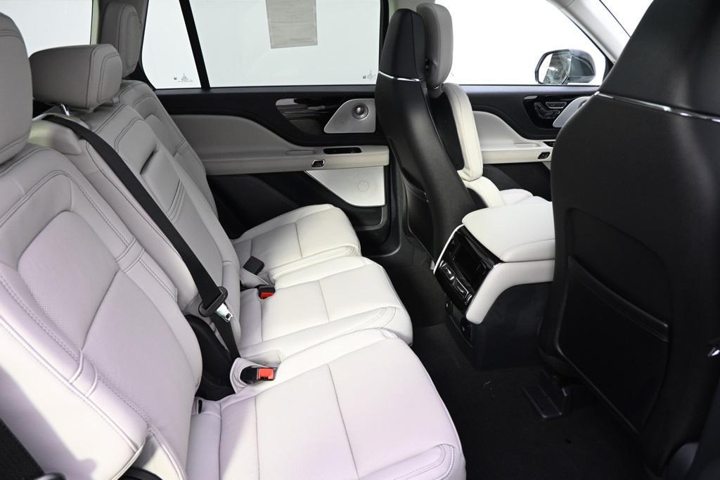 new 2026 Lincoln Aviator car, priced at $73,021