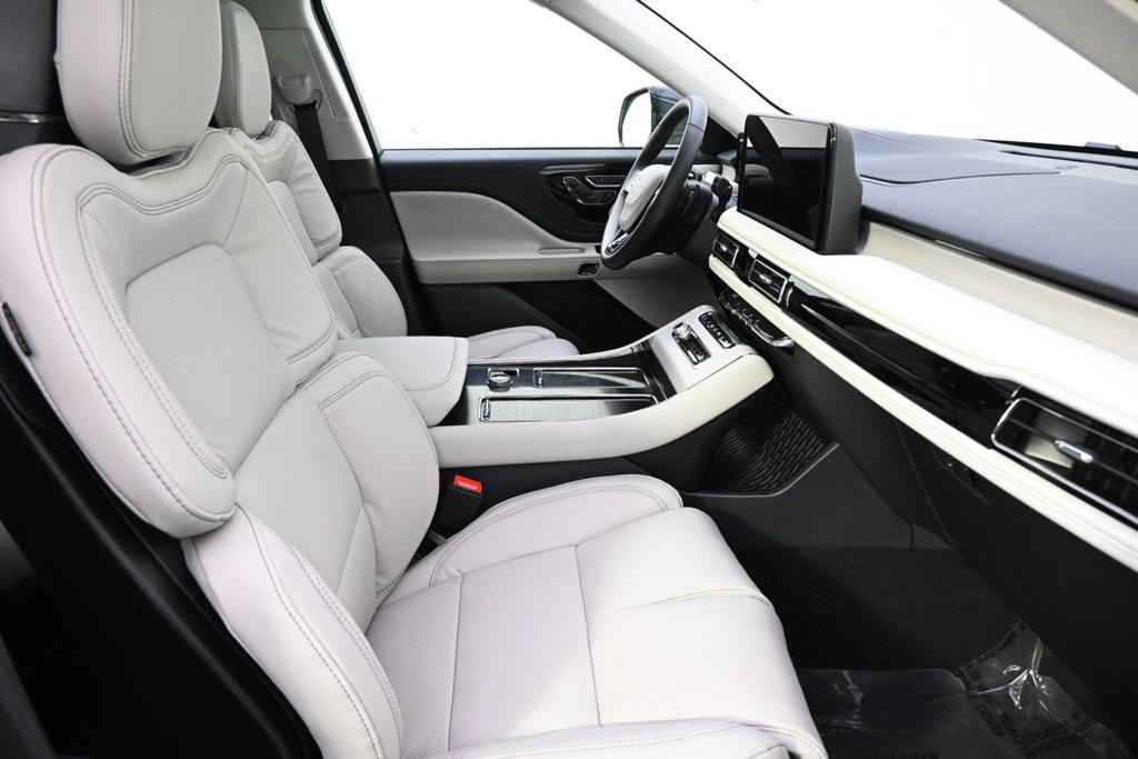 new 2026 Lincoln Aviator car, priced at $73,021