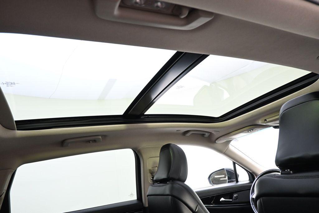 used 2022 Lincoln Nautilus car, priced at $33,794