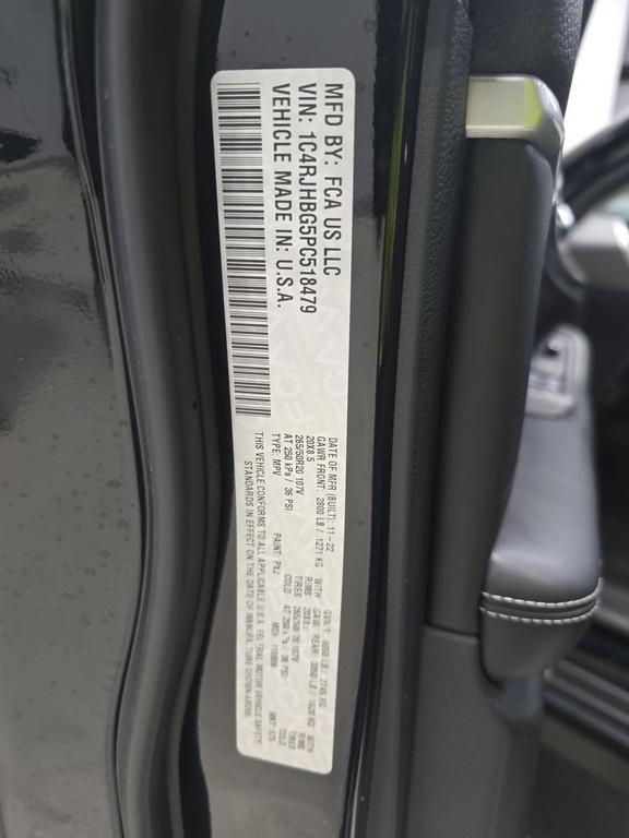 used 2023 Jeep Grand Cherokee car, priced at $34,999