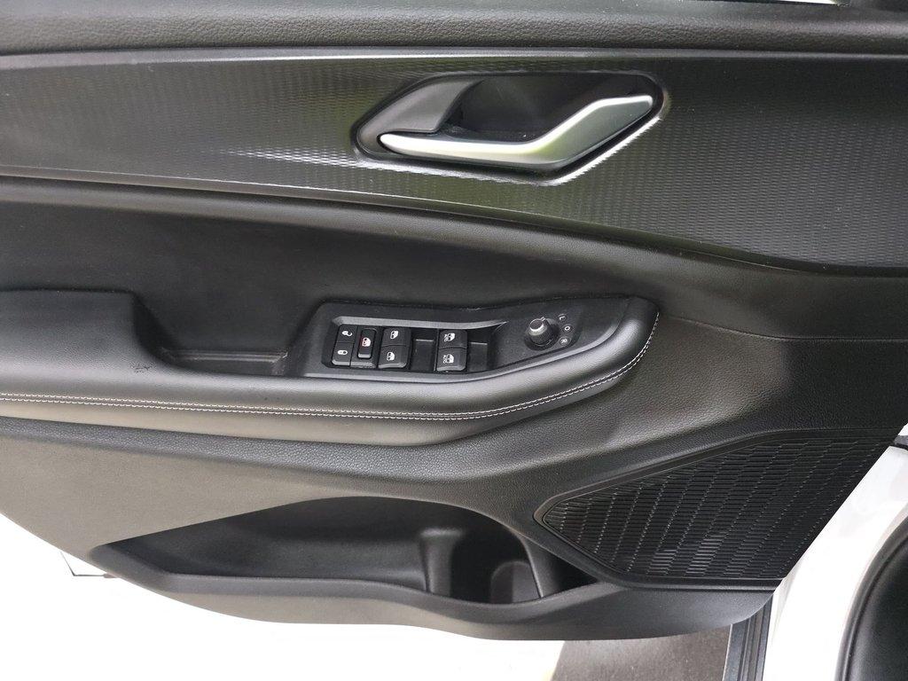 used 2023 Jeep Grand Cherokee car, priced at $30,099