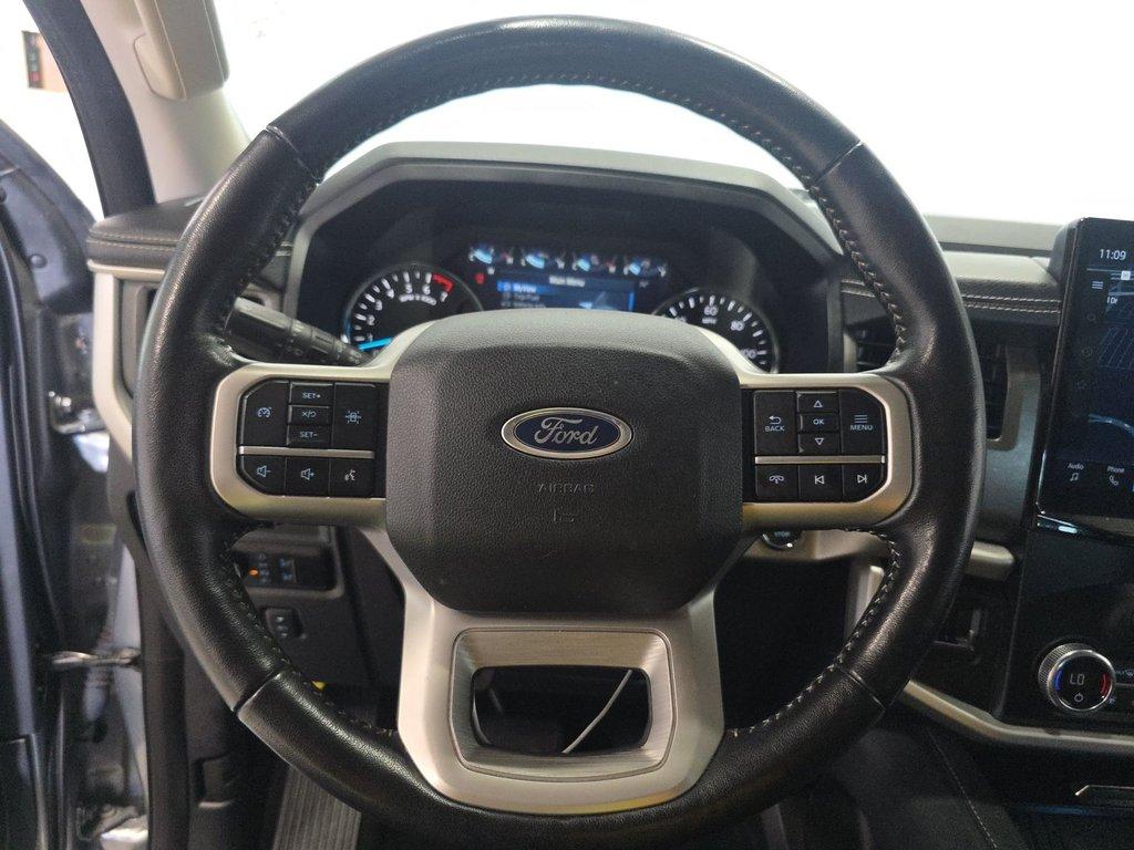 used 2024 Ford Expedition car, priced at $40,399