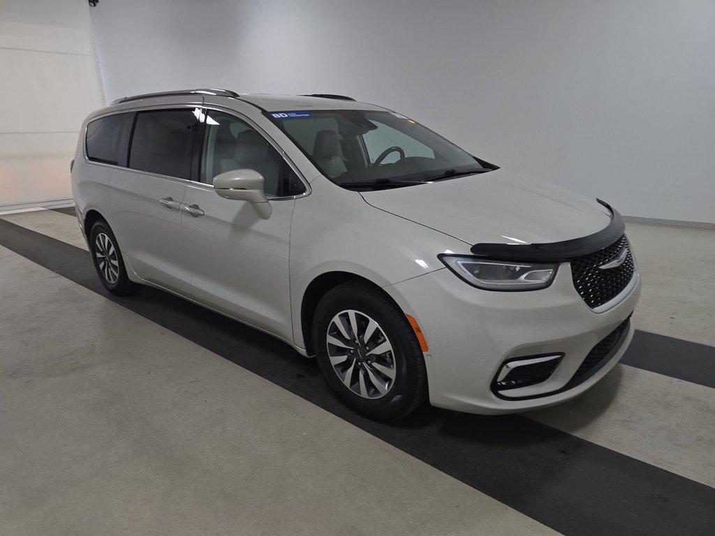used 2021 Chrysler Pacifica car, priced at $17,999