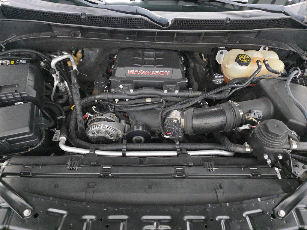 used 2023 GMC Yukon car, priced at $72,699