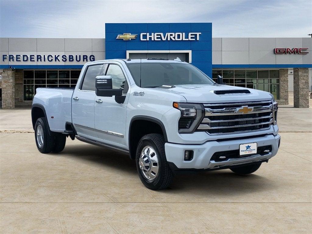 new 2026 Chevrolet Silverado 3500 car, priced at $94,929