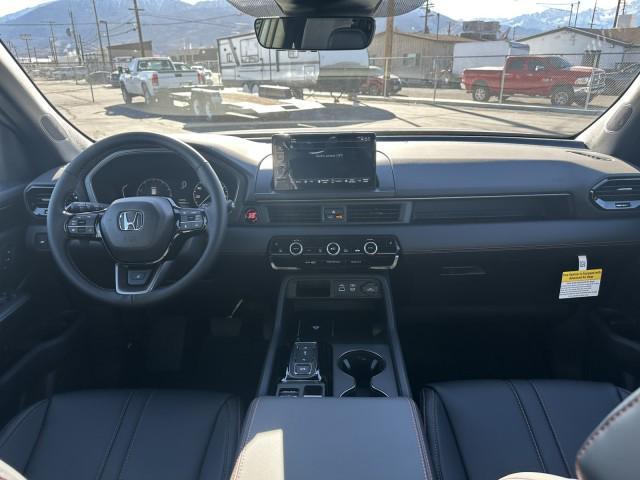 new 2025 Honda Pilot car, priced at $48,991