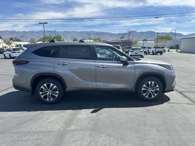 new 2026 Toyota Highlander Hybrid car, priced at $48,932