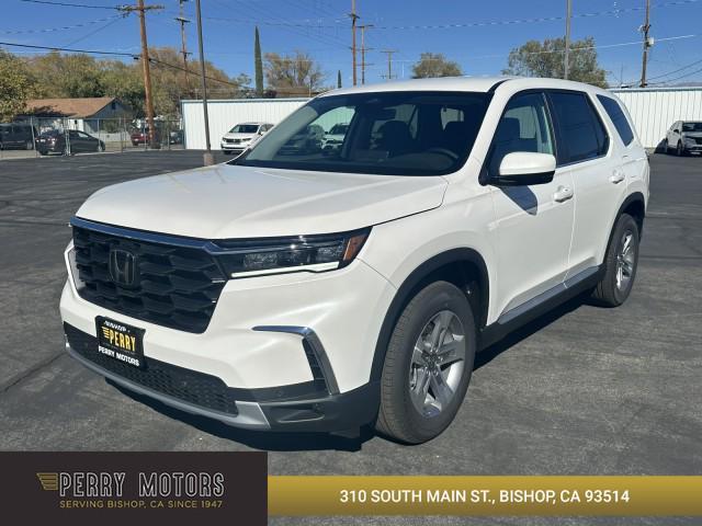 new 2025 Honda Pilot car, priced at $45,622