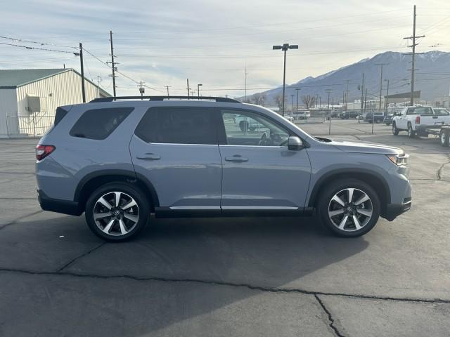 used 2023 Honda Pilot car, priced at $42,998