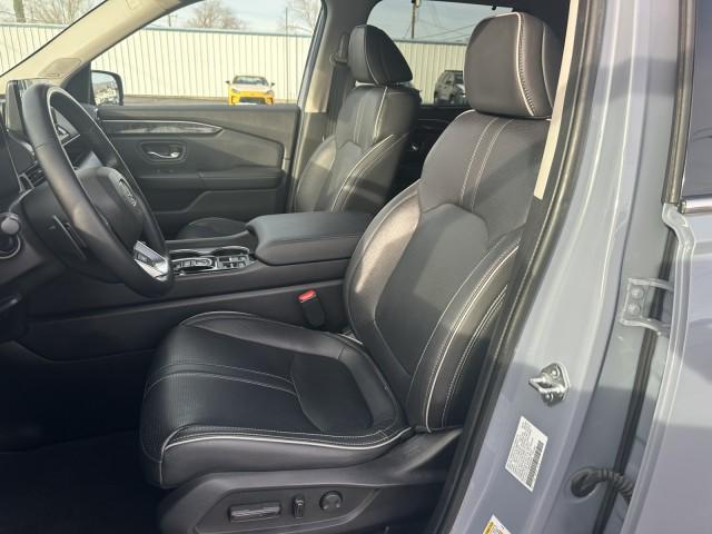 used 2023 Honda Pilot car, priced at $42,998